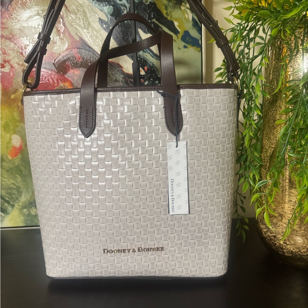 Dooney & Bourke Cream and Brown Woven Tote Set / NWT - Picture 11 of 11